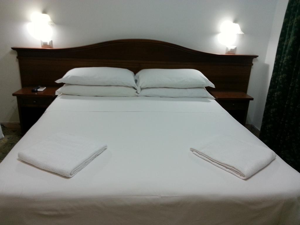 Guesthouse Alex II Roma Ngoại thất bức ảnh