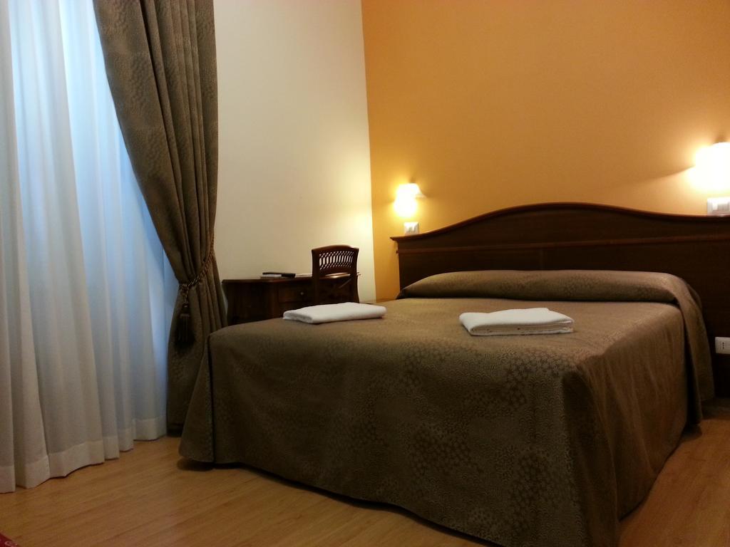 Guesthouse Alex II Roma Ngoại thất bức ảnh