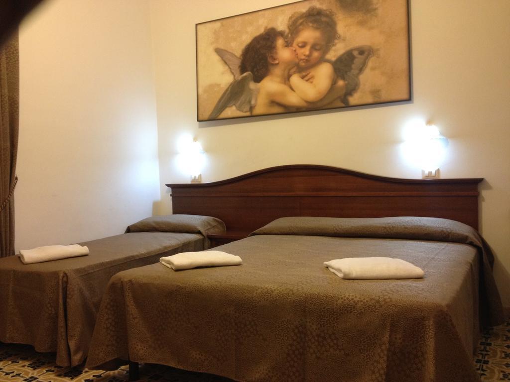 Guesthouse Alex II Roma Phòng bức ảnh