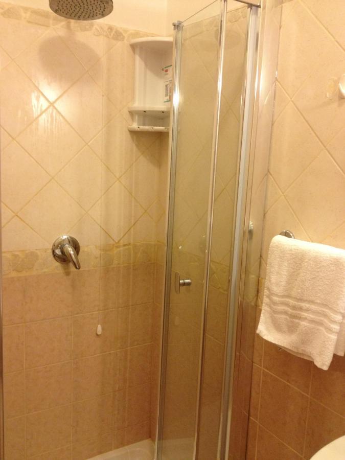 Guesthouse Alex II Roma Phòng bức ảnh